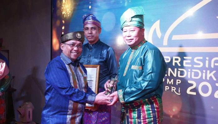 Pemkab Anambas Sabet Gelar Juara Umum dalam Malam Apresiasi Pendidikan 2023