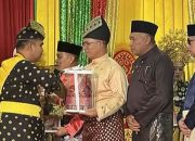 Bupati Anambas Hadir Saksikan Ahmad Muzani Terima Gelar Adat Melayu