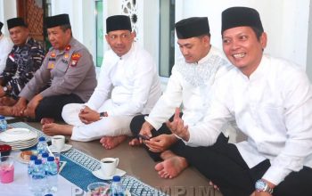 Buka Puasa Bersama Safari Ramadan, Wabup Raja Bayu Ajak Jaga Kebersamaan