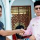 Aneng Serahkan Kendaraan Operasional Persampahan