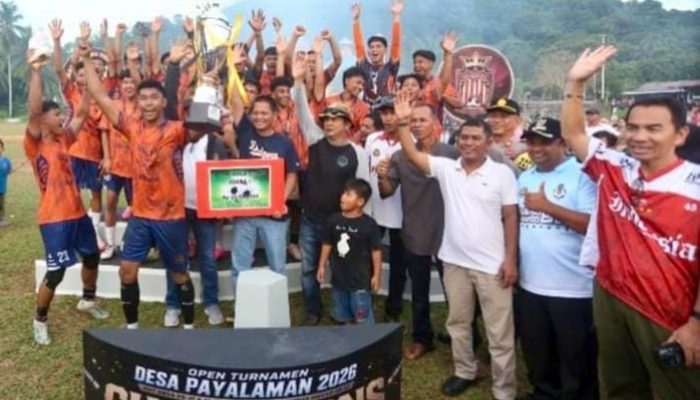 Raja Bayu Tutup Turnamen HUT Payalaman, Gudang Baru FC Juara