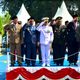 HUT ke-81 TNI, Aneng Hadiri Upacara di Lanal Tarempa